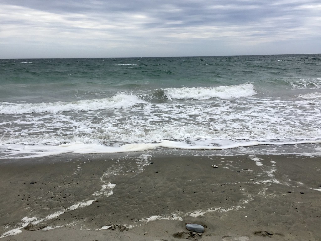 Hull, MA! - The Waves of the Beaches!