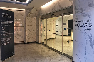 SFO United Polaris - Lounge entrance