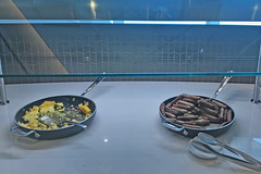 SFO United Polaris - Buffet breakfast egg sausage