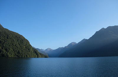 24-042  Lake Manapouri
