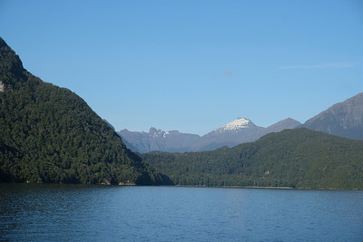 24-035  Lake Manapouri