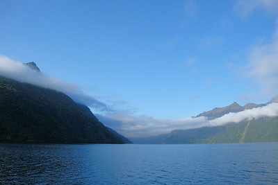 24-023  Lake Manapouri