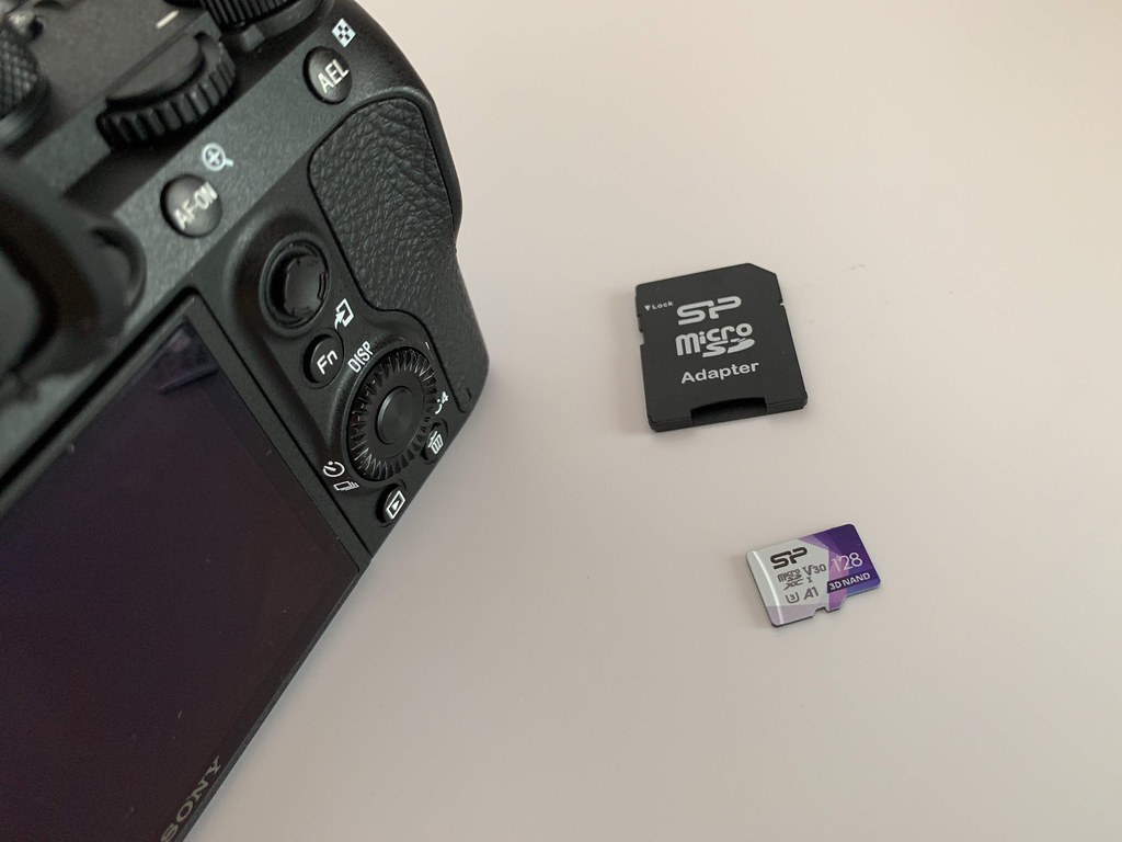 コスパ最高のMicro SDカードを α7III の記録メディアに！シリコン 