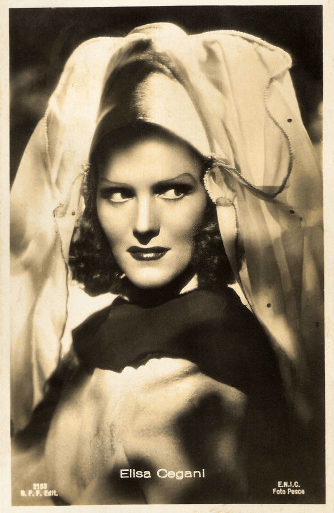 Elisa Cegani in La corona di ferro (1941)