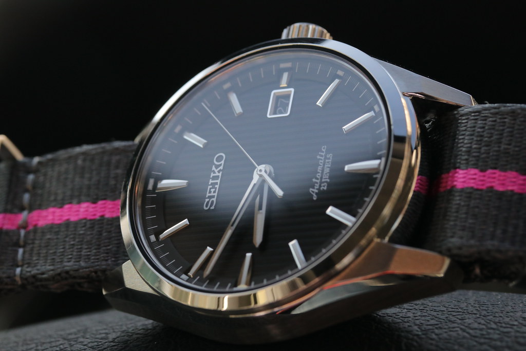 **** La montre du jour ! Vol. 39**** - Page 5 49941146347_3ee2cdba70_b