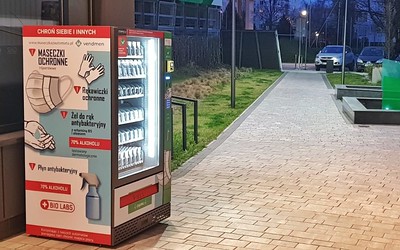 Face mask vending machines in Poland