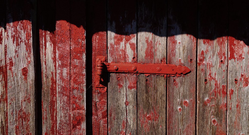 Door with hinge - Jeksendalen - Jutland - Denmark