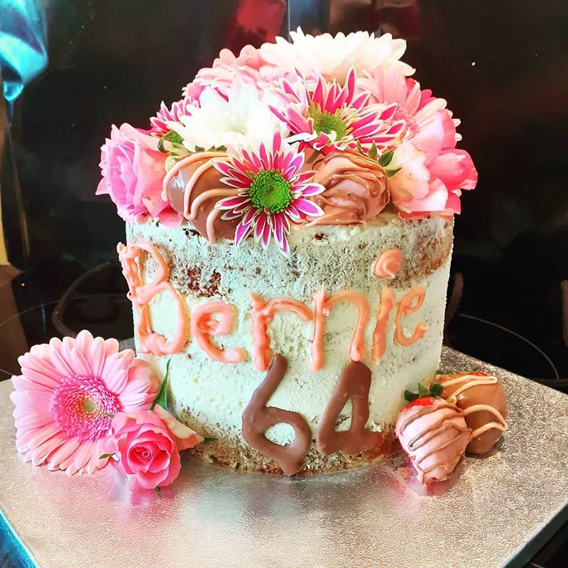 Cake by Bianca's Cakes & Bakes, Catering, Bubble Waffles and More