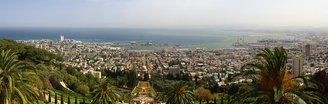 Panorama Hajfy i Ogrody Bahaitów
