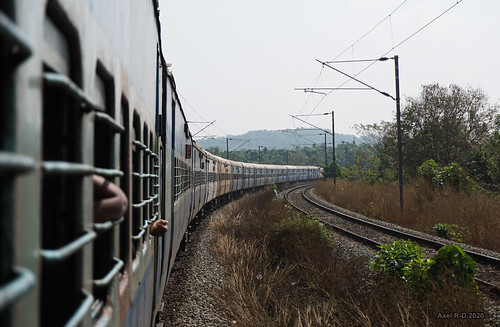 chemindefer india kerala train 2nd seater class
