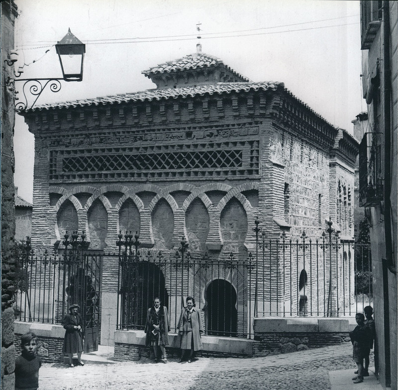 Mezquita del Cristo de la Luz en Toledo en 1948. Fotografía de Alfonso Ortiz Bilbao  © Herederos de Alfonso Ortiz Bilbao (Quito, Ecuador) / Universidad de León
