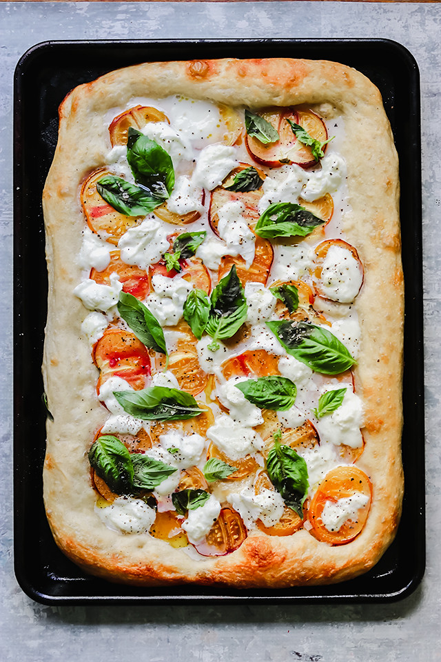 Heirloom Tomato Margherita Pizza
