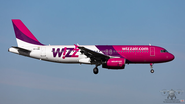HA-LWA A320 WIZZAIR