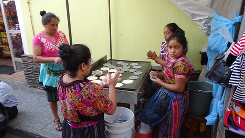 guatemala chichicastenango 5aavenida woman tortilla