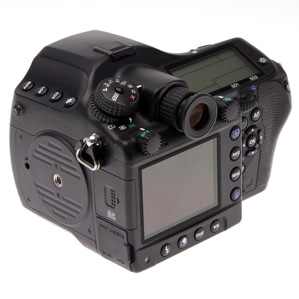 Pentax 645D @ Pentax Telephoto 200mm f/4 Manual Focus Lens