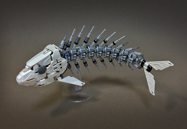 LEGO-Mecha-Skeleton-fish-05