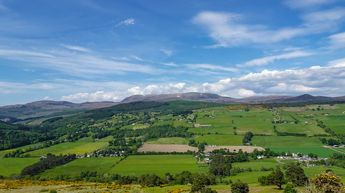 catsback rosshire highlands scotland landscape countryside view mounttains hills sky clouds blue green walk ridge trees farm crofts houses weather fields munro snow forestry heights