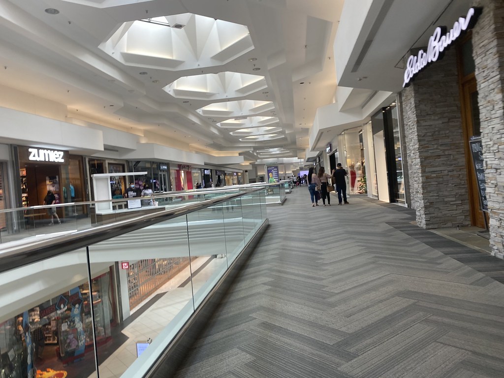 Woodfield Mall-Schaumburg, Illinois, As Of Friday May 29, 2…