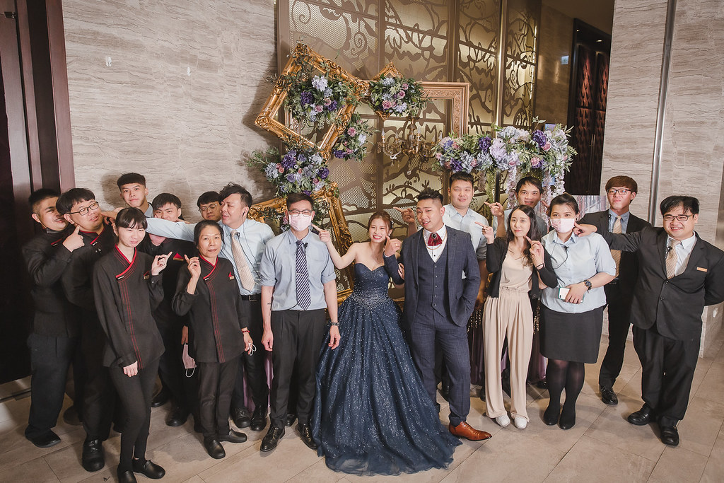 [婚禮攝影]政廷詩婷 幸福午宴@新莊頤品大飯店-最專業的團隊完成每場完美婚禮紀錄，拍的不只好更要快! #台北婚攝