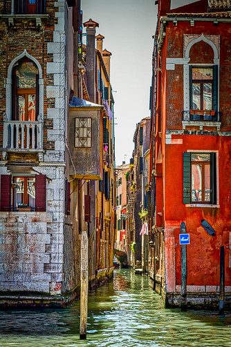 Street Scene | by Lune Shadows (Larry Williams)