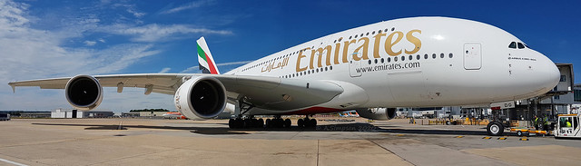 Emirates - A6-EDG panorama - London Gatwick (LGW/EGKK)