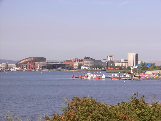 Bae Caerdydd - Cardiff Bay