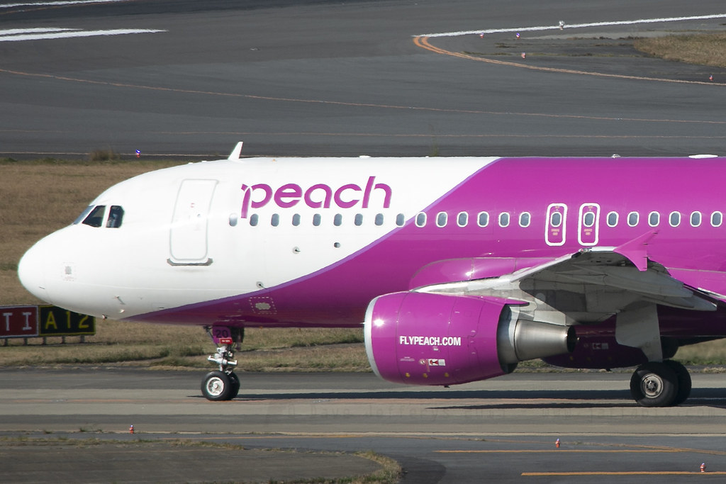 JA820P - A320 - Peach