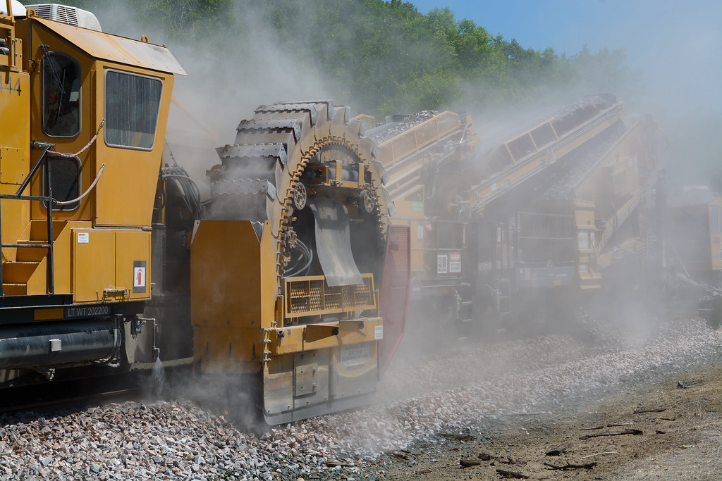 Digging Wheel Rim SBC-35- Dusty work | Digging wheels and scarifiers kick up d… | Flickr