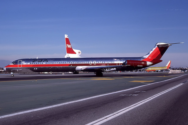 N820US - McDonnell Douglas MD-82 - PSA - Dec 1987