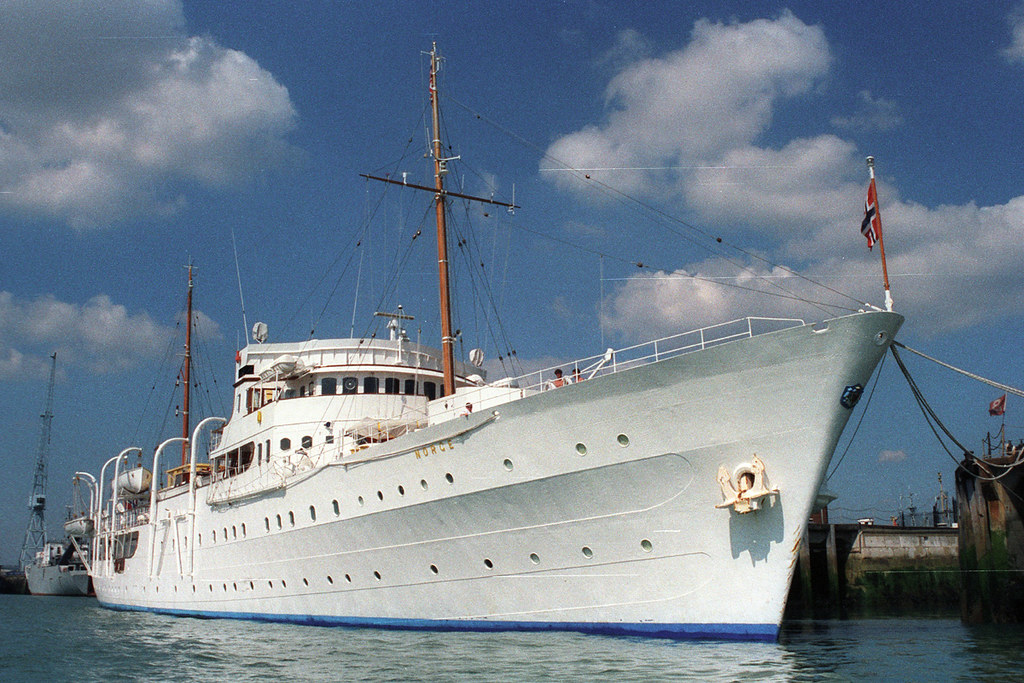 norwegian royal yacht norge