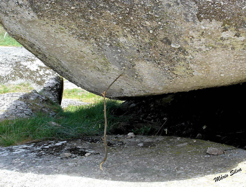 Pedra Bolideira (Chaves) 2_InPixio_ms