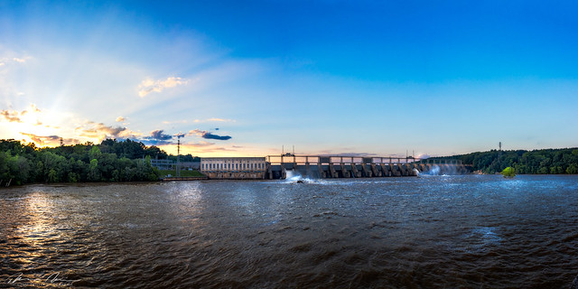 95 Million Pixel Panorama of the Nitrolee Dam