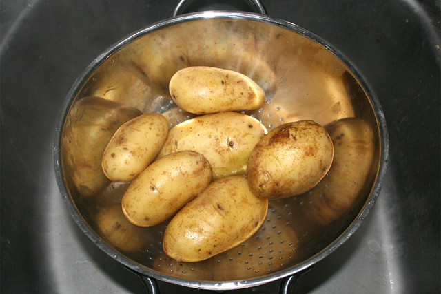 14 - Kartoffeln abtropfen lassen / Drain potatoes