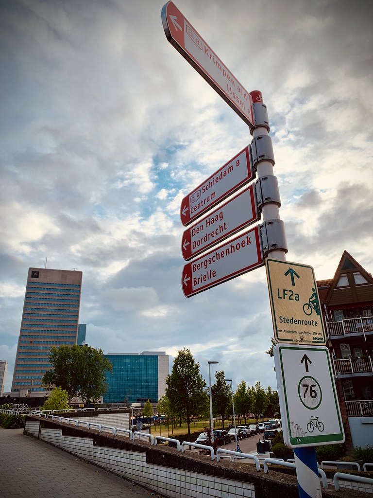 Rotterdam Daily Photo: Cycling routes Rotterdam and beyond