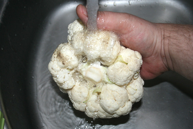 03 - Blumenkohl waschen / Wash cauliflower