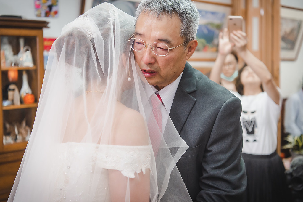 [婚禮攝影]俊騰伶芳 文定迎娶儀式@自宅-最專業的團隊完成每場完美婚禮紀錄，拍的不只好更要快! #婚禮紀錄
