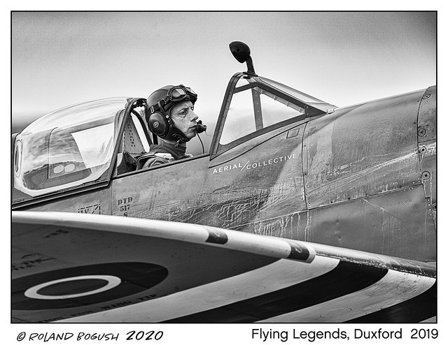 Spitfire Mk IX T pilot