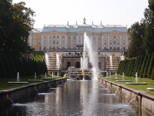 Palacio de Peterhof en San Petersburgo