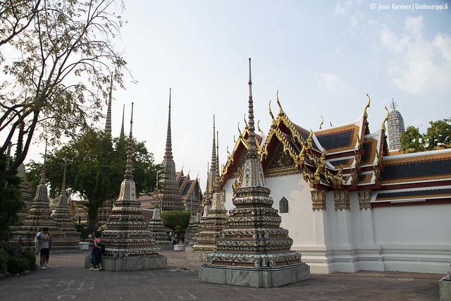 Pieniä pagodeja Wat Phon temppelillä