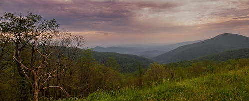 skylinedrive virginia sunset mountains shenandoahvalley view overlook trees clouds drive travel