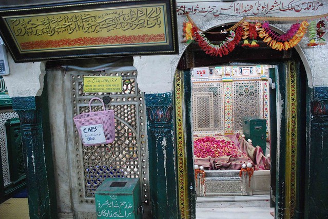City Faith - Hazrat Amir Khusro's 716th Urs, Hazrat Nizamuddin Auliya's Sufi Shrine