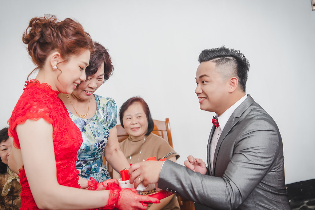 [婚禮攝影]政成芳瑩 文定迎娶@自宅-最專業的團隊完成每場完美婚禮紀錄，拍的不只好更要快! #婚禮紀錄