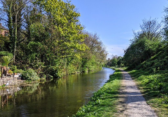 Canal and path at Preston