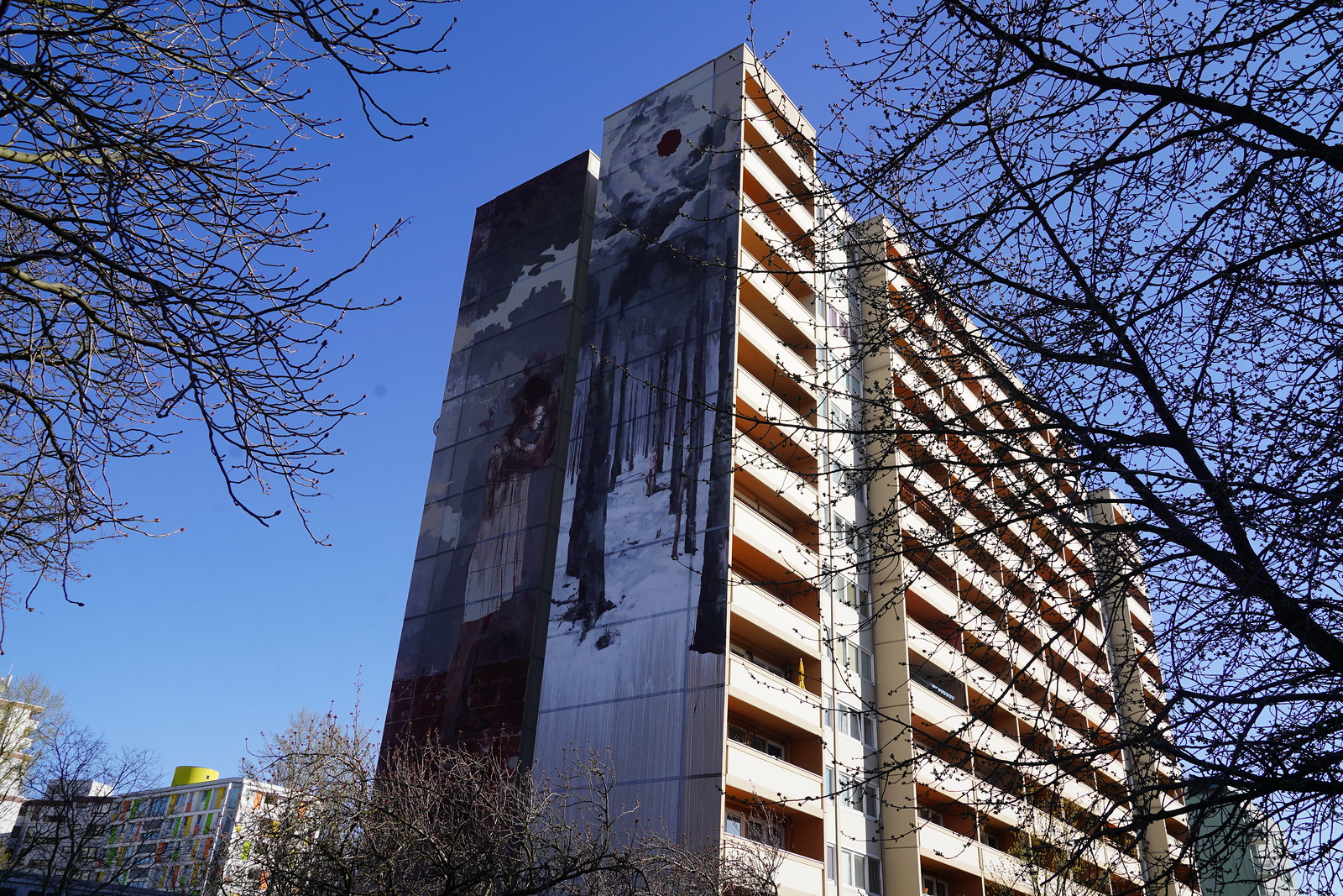 Flüchtlingskind Mural von Borondo