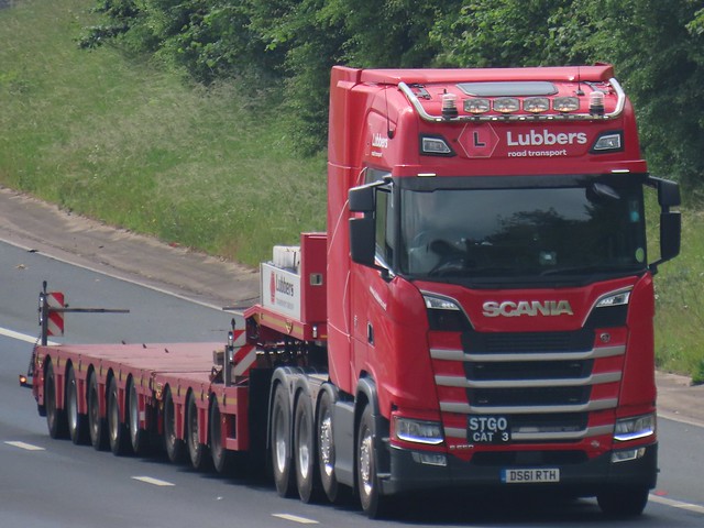 Lubbers Road Transport, Scania S650 (DS61RTH) On The A1M Northbound