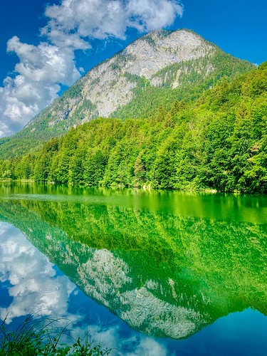 iphone österreich lake stimmersee see water reflection pendling mountain tree forest blue sky white cloud green tyrol tirol austria europe europa landscape landschaft view scene scenery scenic