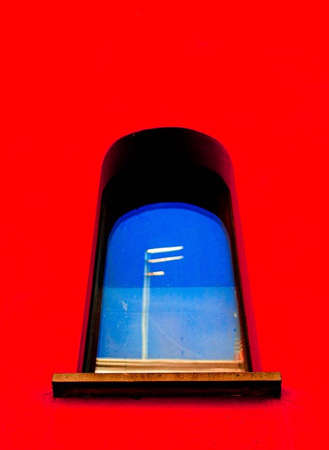 Window on red