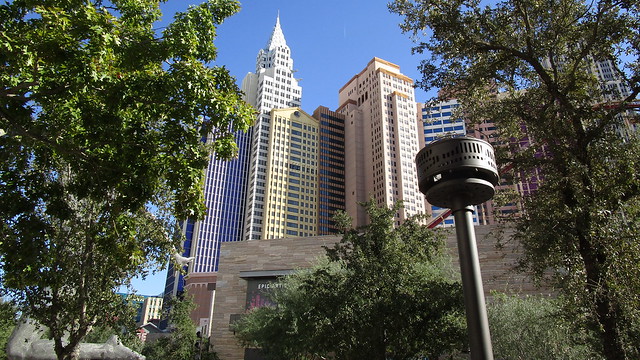 Nevada - Las Vegas: NEW YORK - NEW YORK =>The rear facade taken from Toshiba Plaza