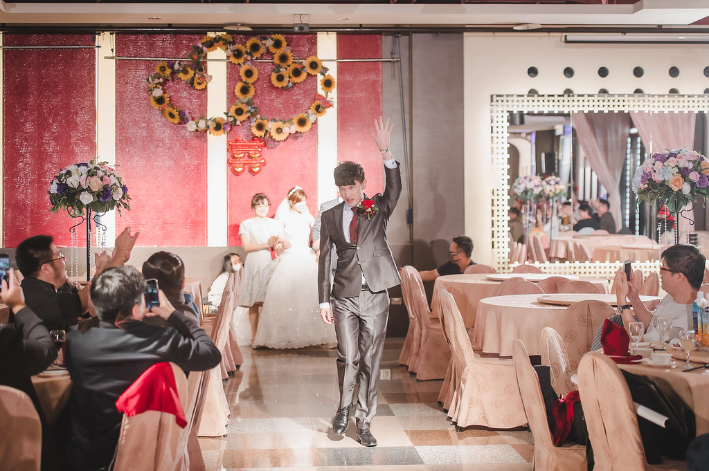 [婚禮攝影]義雄奕璇 迎娶午宴@八德竹園餐廳-最專業的團隊完成每場完美婚禮紀錄，拍的不只好更要快! #婚禮紀錄