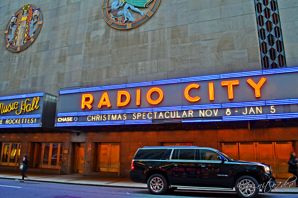 Radio City Music Hall 50th St Rockefeller Center RCMH 6th Ave Avenue of the Americas Midtown Manhattan New York City NY P00560 DSC_1694
